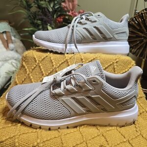 Adidas Ultimashow, Women's size 11, Gray Running Shoes